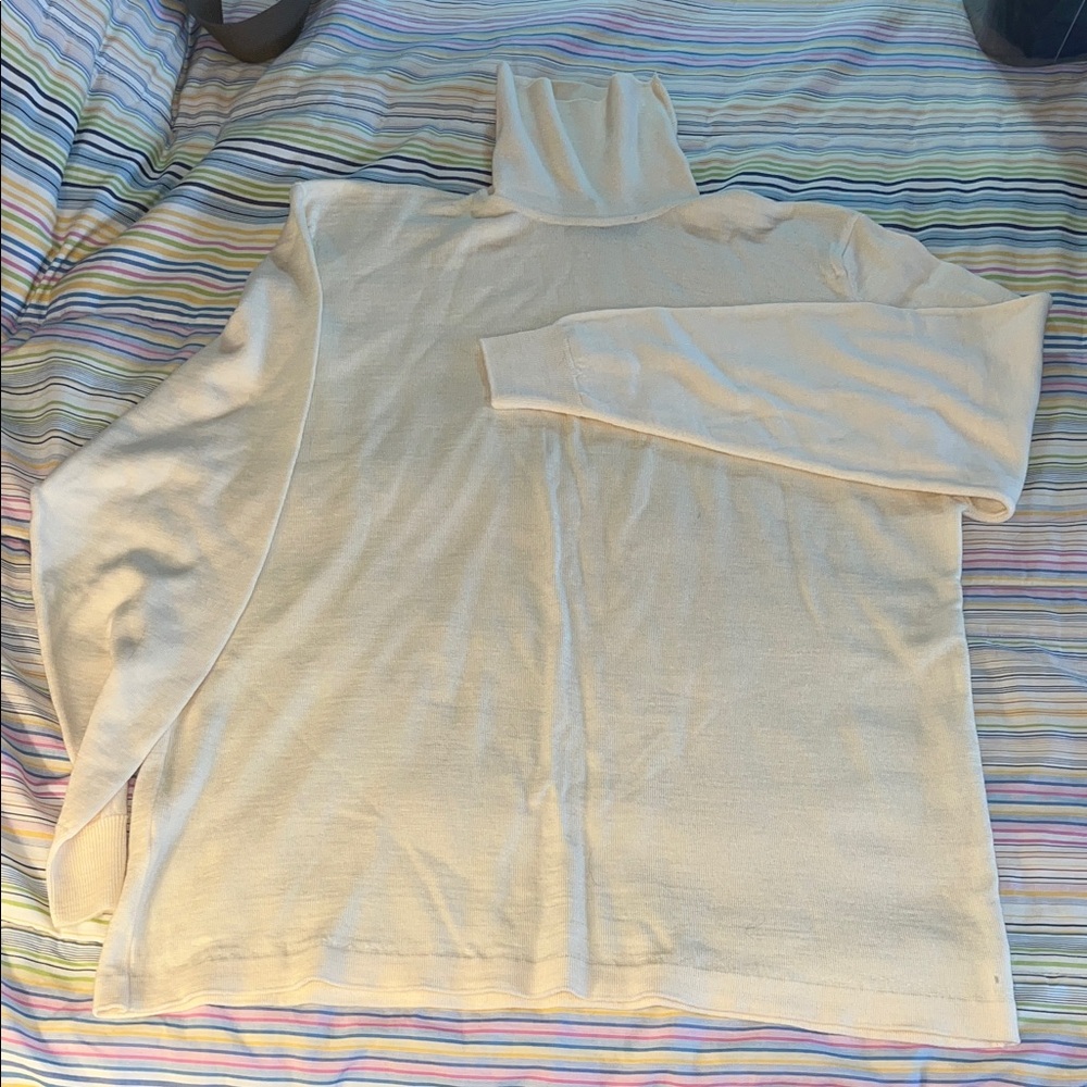 Elegant Cream Turtleneck 100% New Wool Sweater‎ New Zealand XL